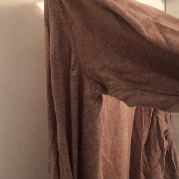 GAP Sweater - Picture 6 of 6